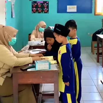 Sehat, Bugar, dan Beriman: SDN 2 Pesangkalan Gelar Senam, Ja